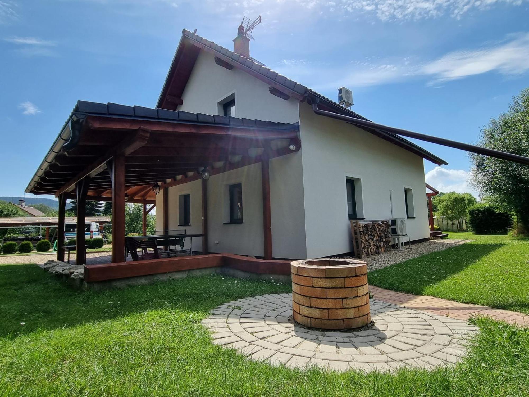 Dum A Chatka Pod Smrkem Nove Mesto pod Smrkem Oda fotoğraf